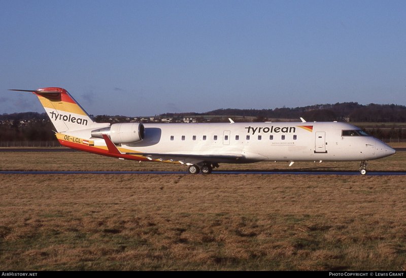 Бомбардье CRJ-100/200 7r215