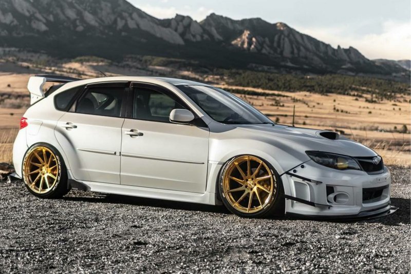 Subaru Impreza WRX STI stance