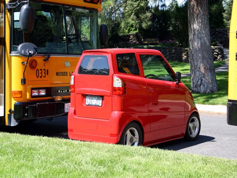 Самый узкий автомобиль Tango t600
