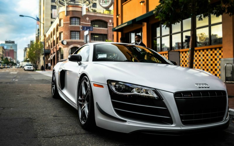 Крутые машины Audi