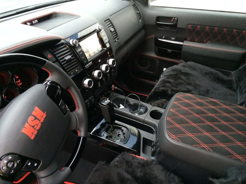 Toyota Tundra 2000 салон