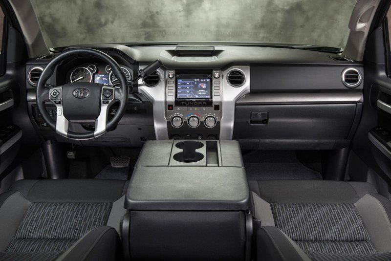 Toyota Tundra 2014 салон