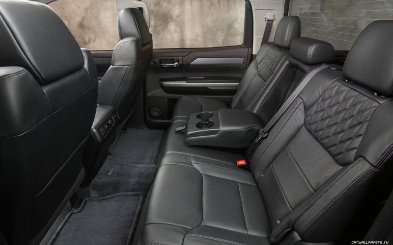 Toyota Tundra салон