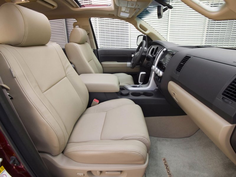Toyota Tundra 2008 салон