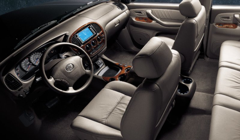 Toyota Tundra салон