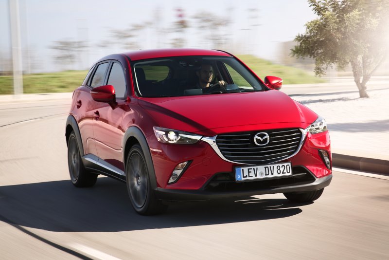 Mazda CX 3 красная