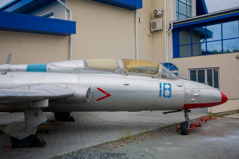 Aero l-29 Delfin