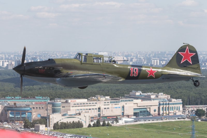 Ил-2 бомбардировщик