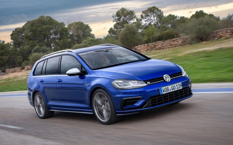 VW Golf r mk7 красный