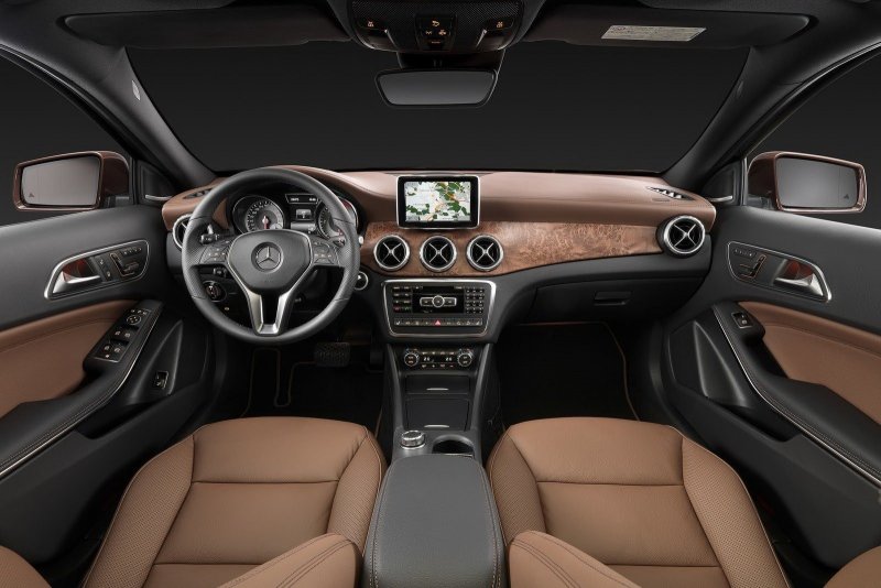 Mercedes-Benz GLA-class салон