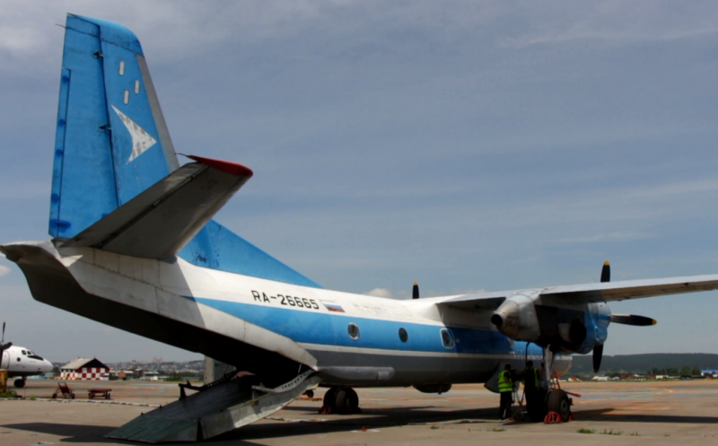 Самолет-зондировщик АН-26 "циклон"