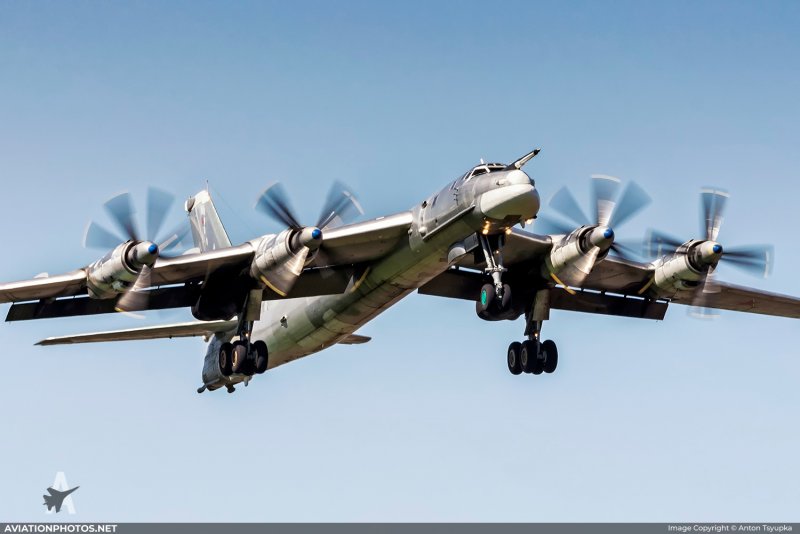 Ту 95 МС Дальний бомбардировщик