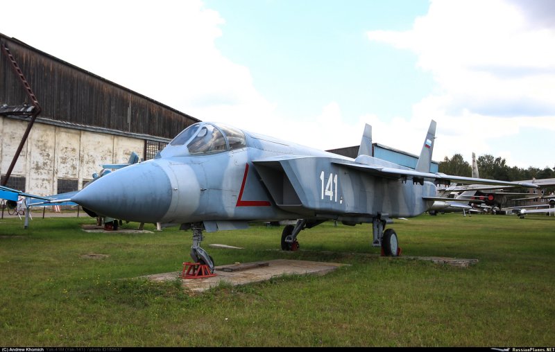 "Як-141 1/48"