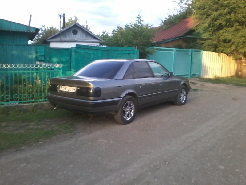 Патрубки Ауди 100 с4 2.3
