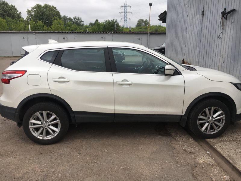 Qashqai se белый перламутр 2021