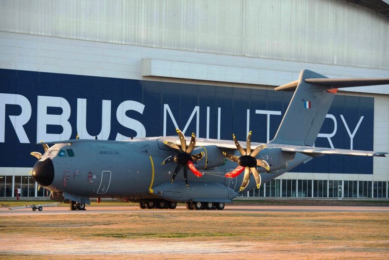 Airbus a400m 1:100