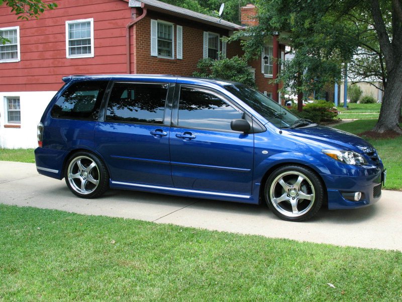 Mazda MPV 2003 stance
