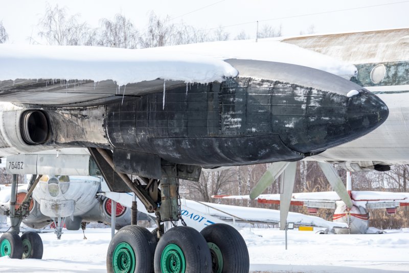 Ту-135 стратегический сверхзвуковой бомбардировщик
