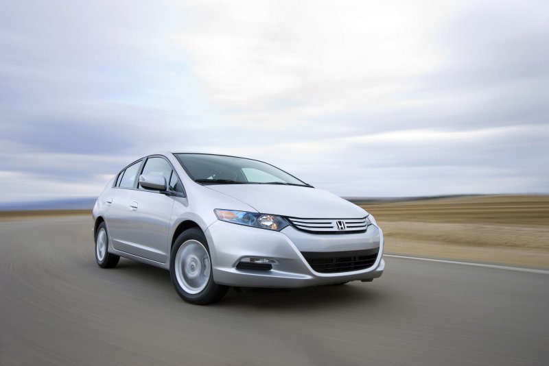 Honda Insight 2010 гибрид