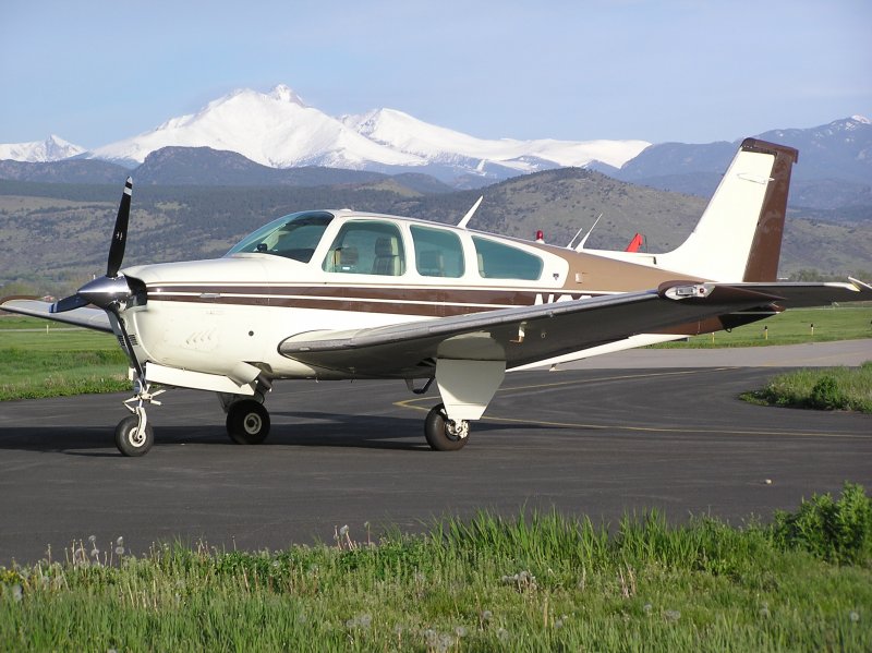 Beechcraft Бонанза
