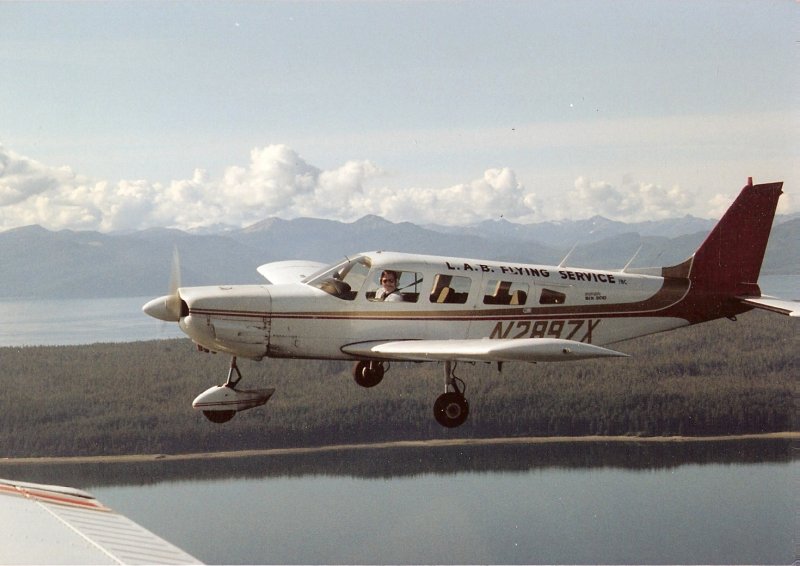 Легкомоторный самолет "Piper pa-32"