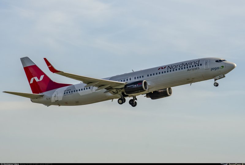 Боинг 737-900er