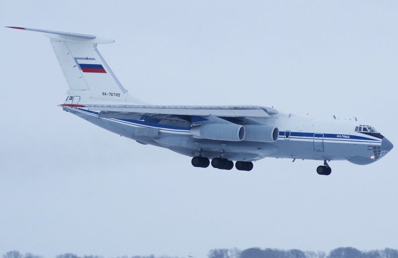Ил 76 МД 224 на хвосте