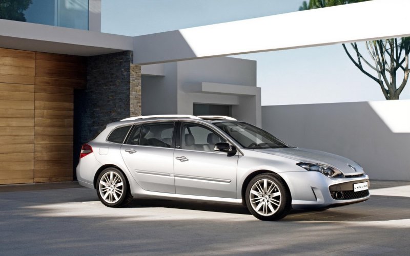 Renault Laguna универсал 2010