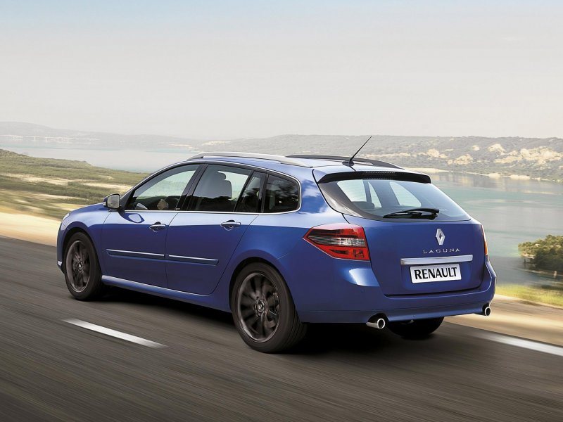 Renault Laguna универсал 2010