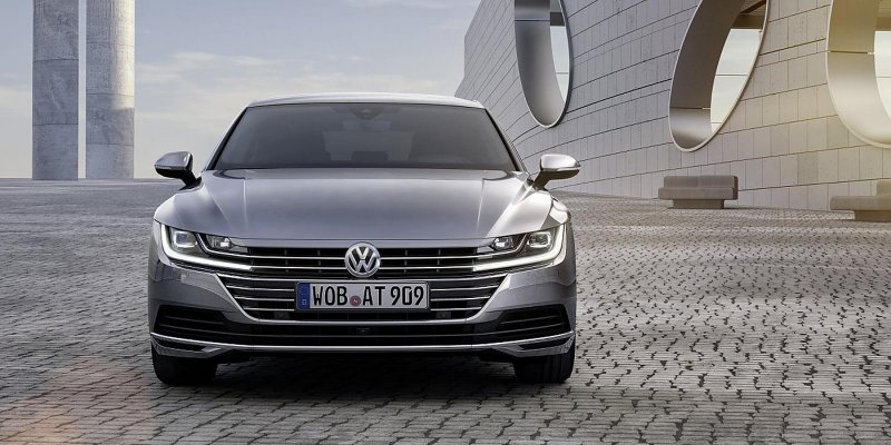 VW Arteon серый