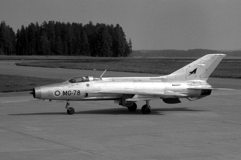 Самолет Микояна е-66а