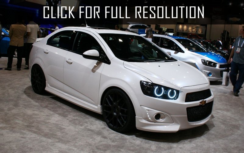 Шевроле Авео т300 белая