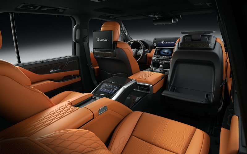 Lexus LX 570 2022 салон