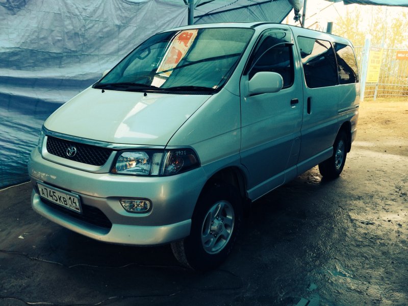 Toyota Hiace 1998