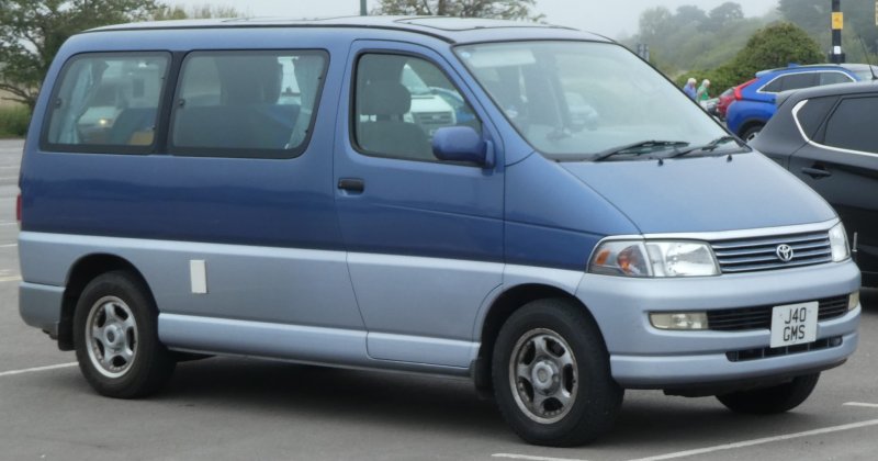 Toyota Hiace Regius 1999