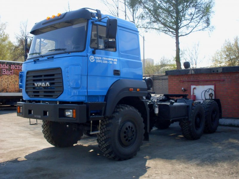 Седельный тягач Урал 44202-82