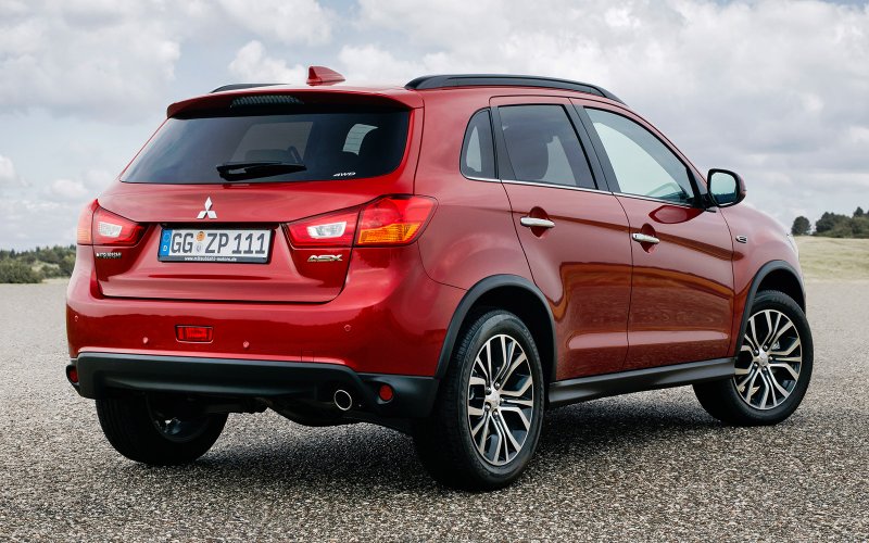 Mitsubishi паркетник ASX