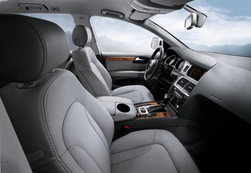 Audi q7 салон