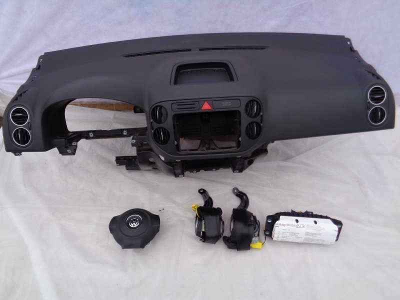 Торпедо VW Golf Plus