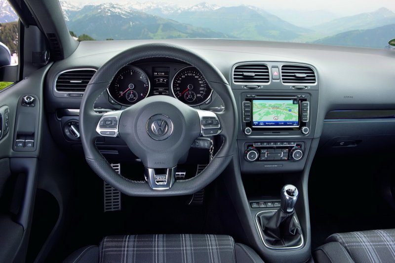 Volkswagen Golf 7 торпеда