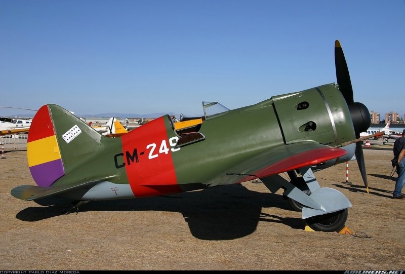 Истребитель и-16 шасси