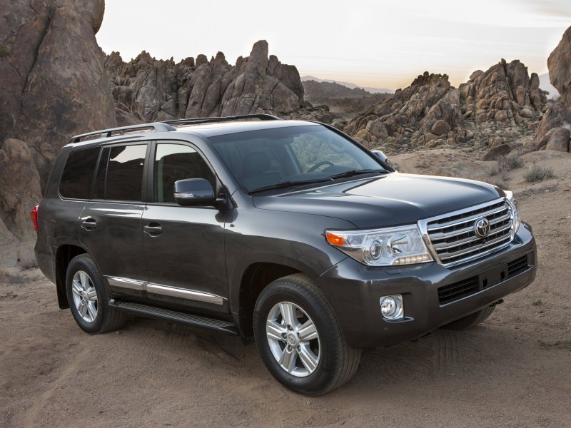 Toyota Land Cruiser 200 2014