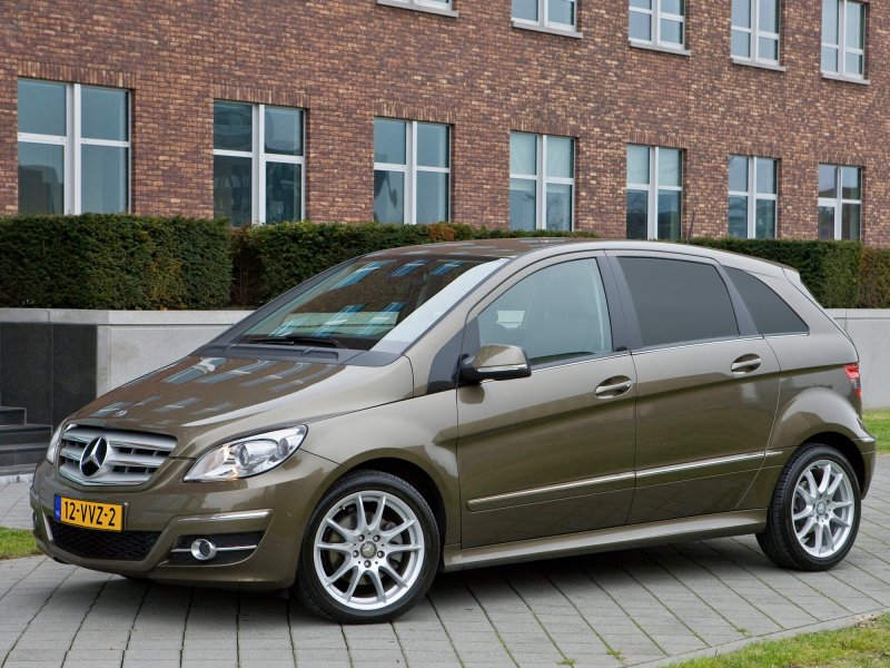 Mercedes Benz b200