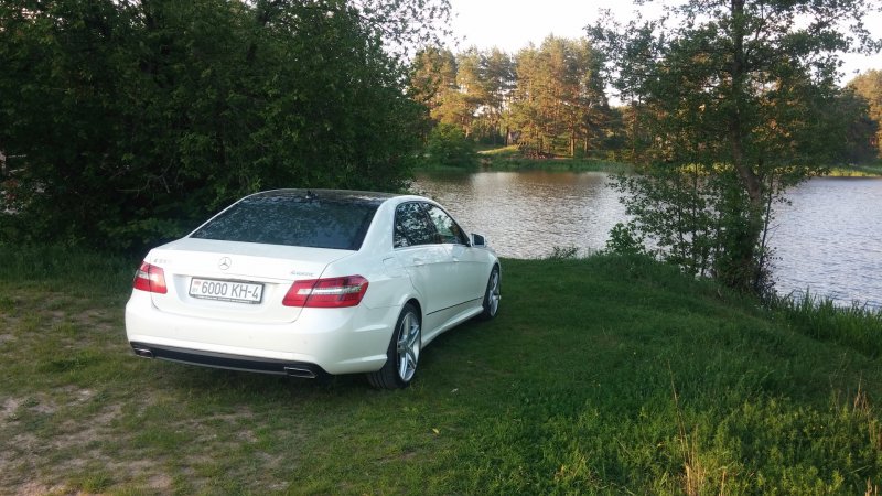 Мерседес а 180 на природе