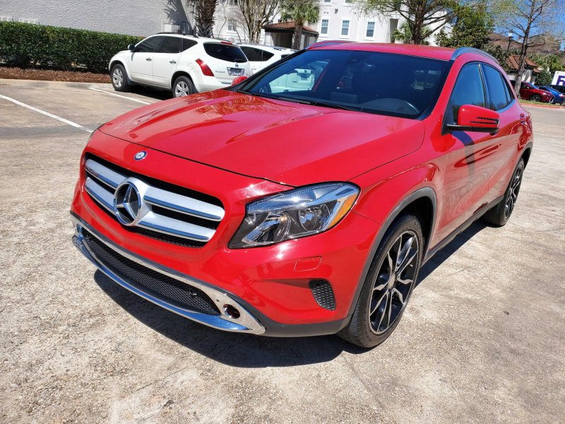 Mercedes GLA 250