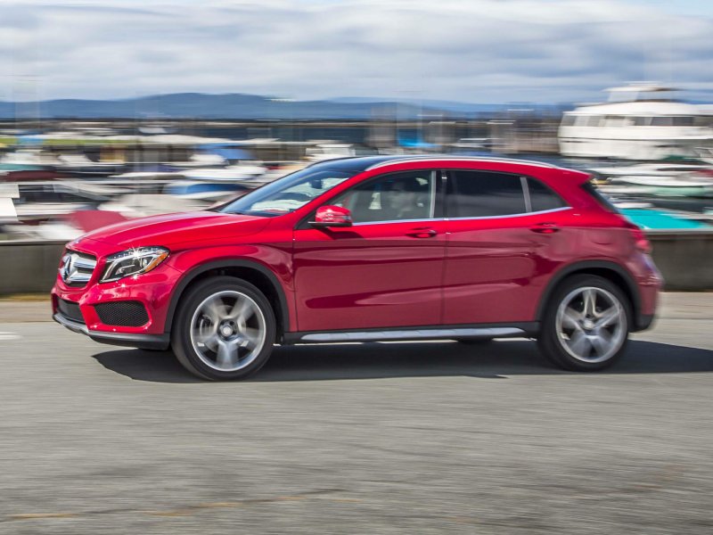 Мерседес GLA 250 4matic 2015