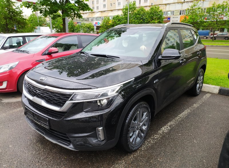 Kia Seltos 2021 черный