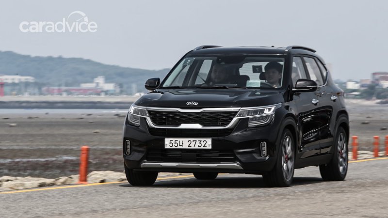 Kia Seltos черный
