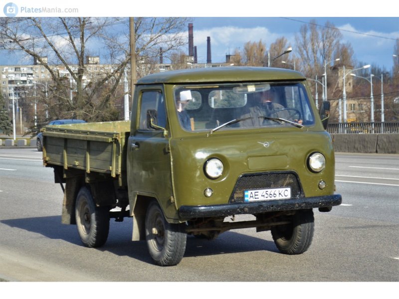 УАЗ 3303 плюс ЗИЛ