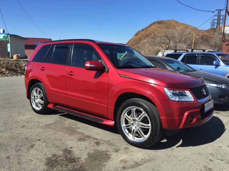 Suzuki Grand Vitara r18